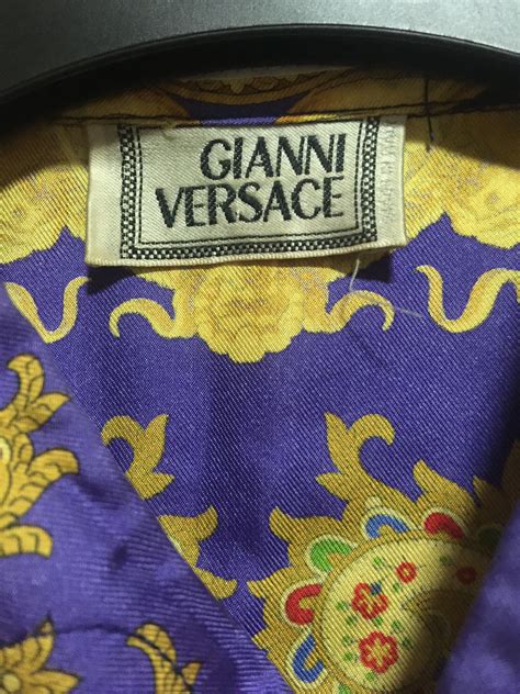 how much does versace shirts cost